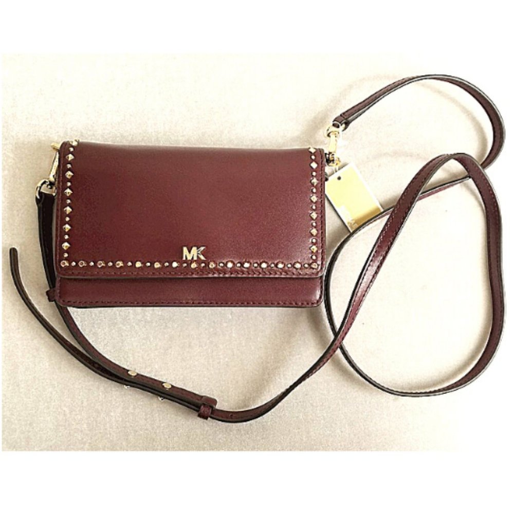 Michael Kors Leather Phone Crossbody Clutch Wallet